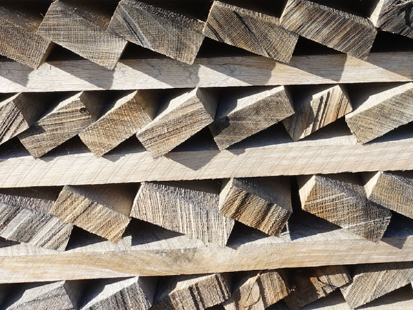 murua-air-drying-wood